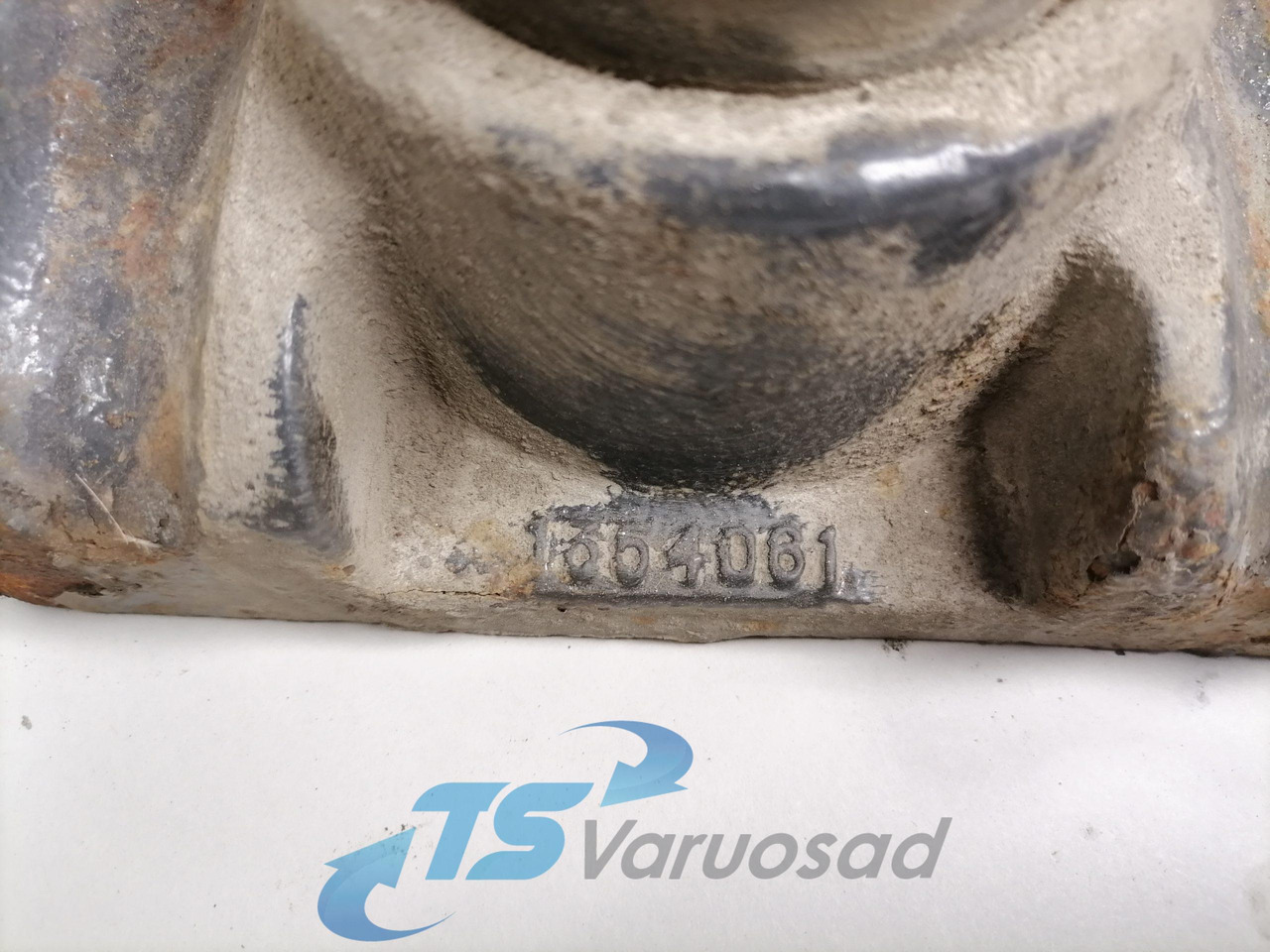 Scania Shock absorber mounting 1354061 - Подвеска для Грузовиков: фото 3 Scania Shock absorber mounting 1354061 - Подвеска для Грузовиков: фото 3