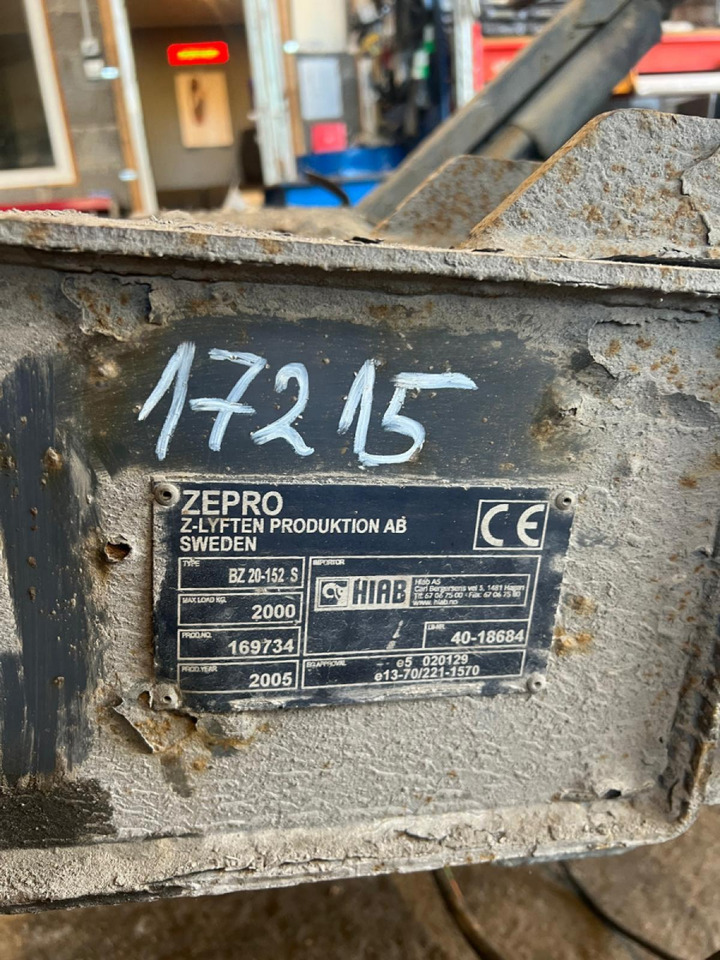 Универсальная запчасть для Грузовиков Scania Tagaluuktõstuk, ZEPRO BZ20-152S BZ20152S: фото 10