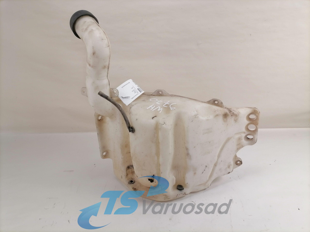 Scania Windscreen washer fluid tank 1854255 - Щетка стеклоочистителя для Грузовиков: фото 3 Scania Windscreen washer fluid tank 1854255 - Щетка стеклоочистителя для Грузовиков: фото 3