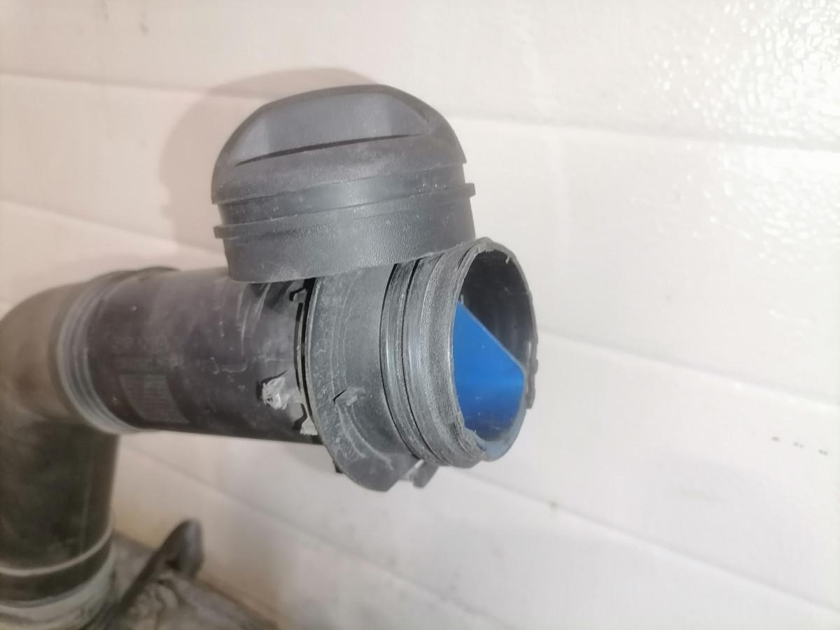 Scania Windscreen washer fluid tank 2512290 - Щетка стеклоочистителя для Грузовиков: фото 5 Scania Windscreen washer fluid tank 2512290 - Щетка стеклоочистителя для Грузовиков: фото 5