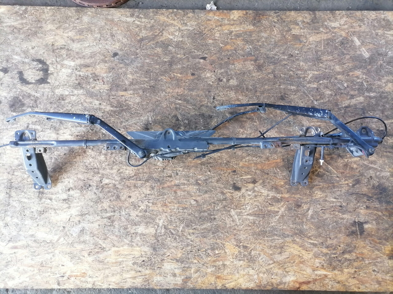 Scania Wiper frame 1765183 - Щетка стеклоочистителя для Грузовиков: фото 2 Scania Wiper frame 1765183 - Щетка стеклоочистителя для Грузовиков: фото 2