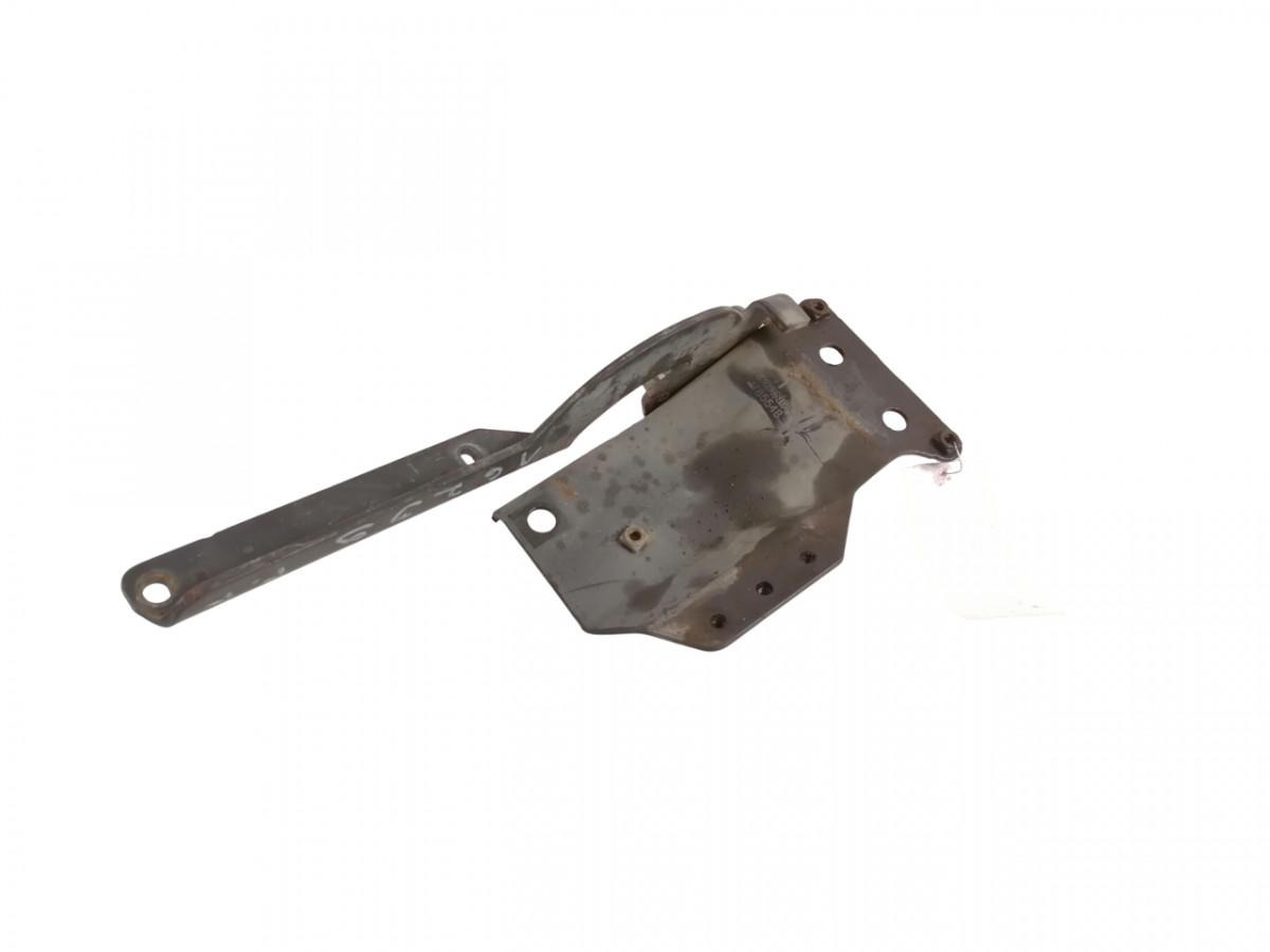 Scania lower grille carrier hinge 1785548 - Решётка радиатора для Грузовиков: фото 1 Scania lower grille carrier hinge 1785548 - Решётка радиатора для Грузовиков: фото 1