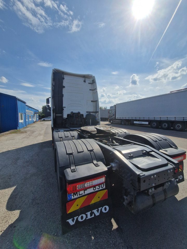 VOLVO FH full air + retarder - Тягач: фото 5 VOLVO FH full air + retarder - Тягач: фото 5