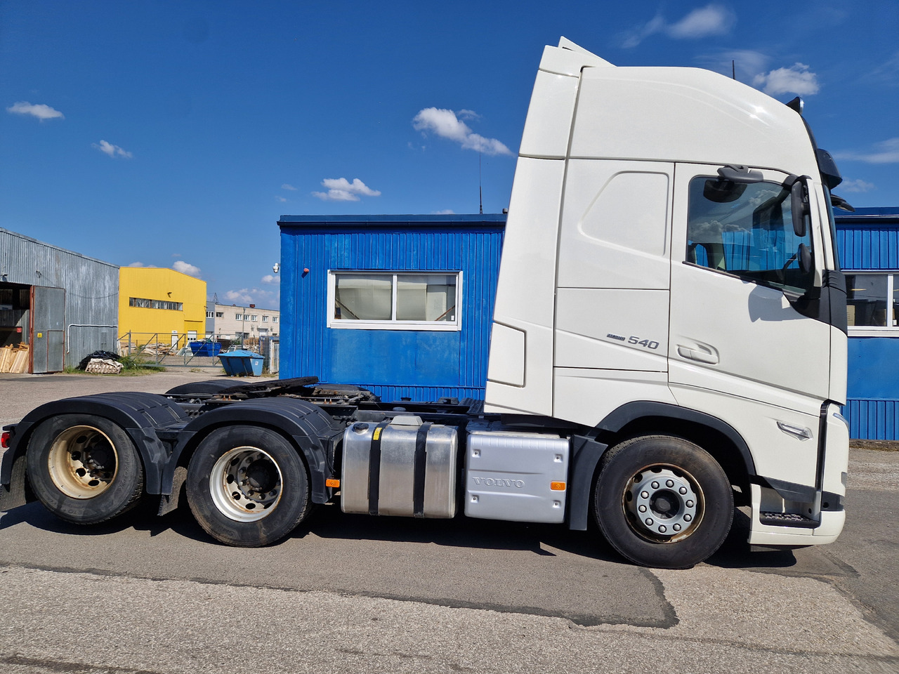 VOLVO FH full air + retarder - Тягач: фото 3 VOLVO FH full air + retarder - Тягач: фото 3