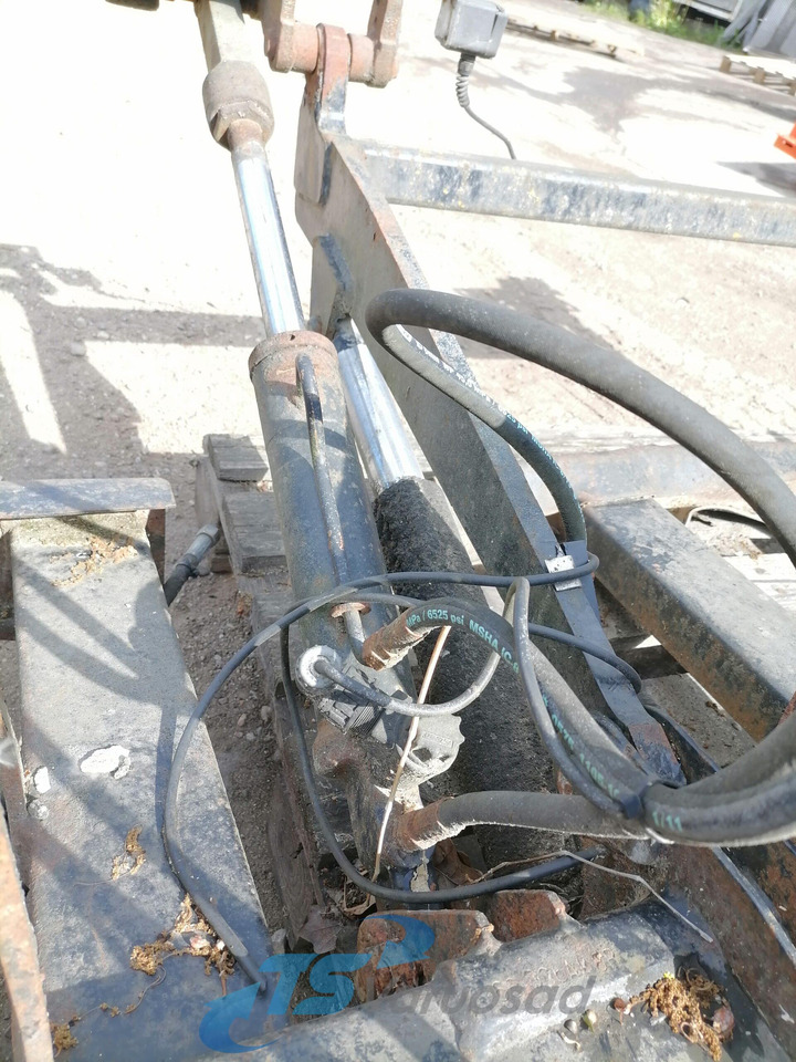 Universaalne Tagaluuktõstuki raam, MB Atego 1000KL - Универсальная запчасть для Грузовиков: фото 3 Universaalne Tagaluuktõstuki raam, MB Atego 1000KL - Универсальная запчасть для Грузовиков: фото 3