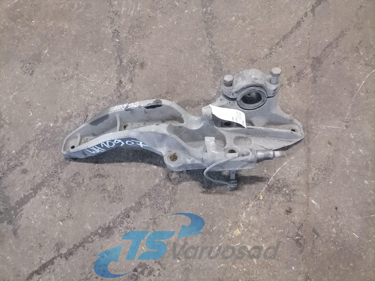 Volvo Air suspension bracket 21196819 - Ось и запчасти для Грузовиков: фото 1 Volvo Air suspension bracket 21196819 - Ось и запчасти для Грузовиков: фото 1
