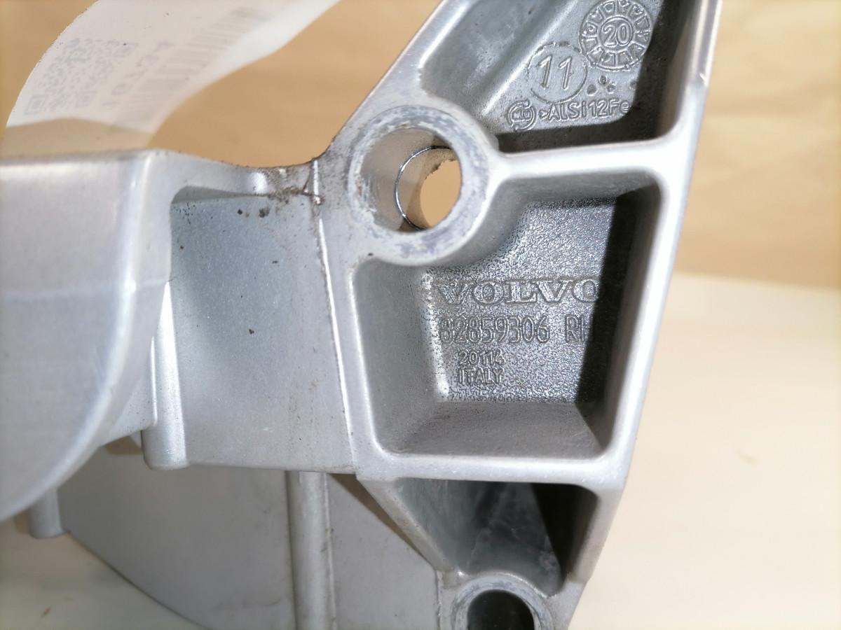 Volvo Astmelaua aste 82859306 - Боковая подножка для Грузовиков: фото 4 Volvo Astmelaua aste 82859306 - Боковая подножка для Грузовиков: фото 4