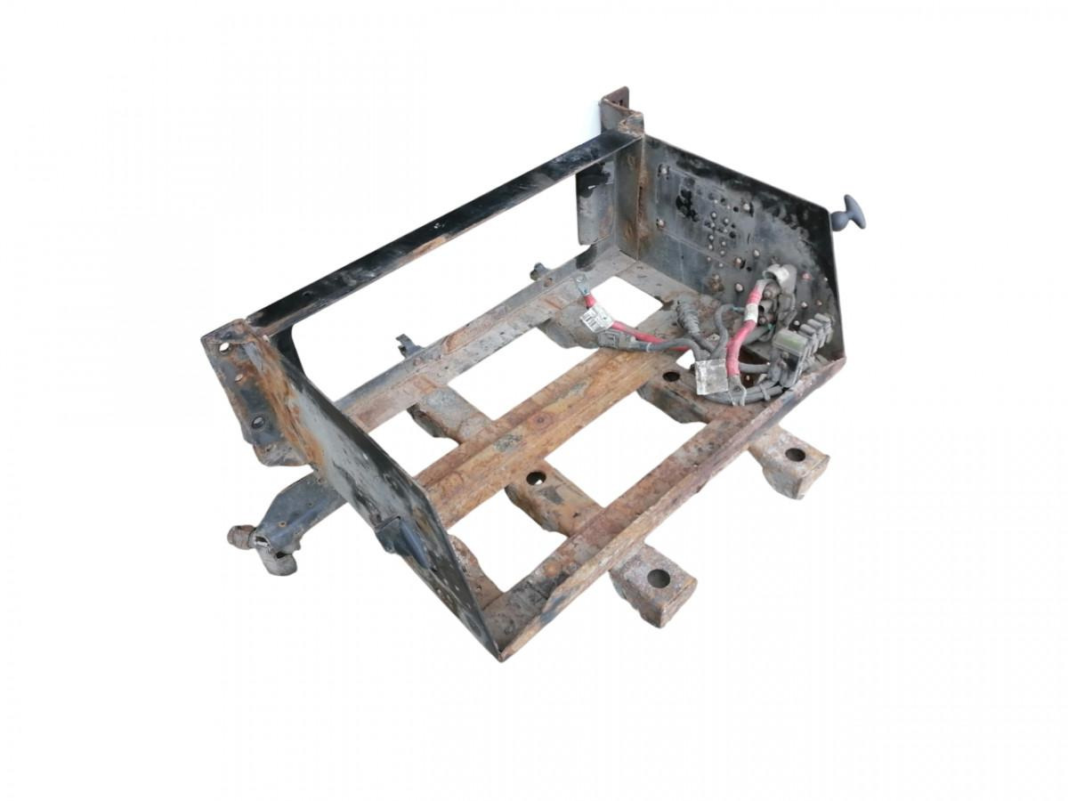 Volvo Battery box 21042654 - Аккумулятор для Грузовиков: фото 1 Volvo Battery box 21042654 - Аккумулятор для Грузовиков: фото 1