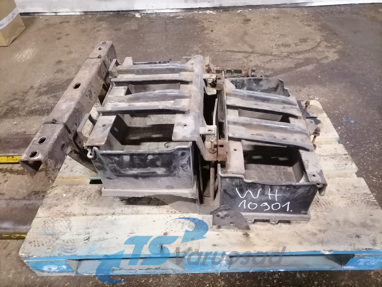 Volvo Battery box 22003951 - Аккумулятор для Грузовиков: фото 4 Volvo Battery box 22003951 - Аккумулятор для Грузовиков: фото 4