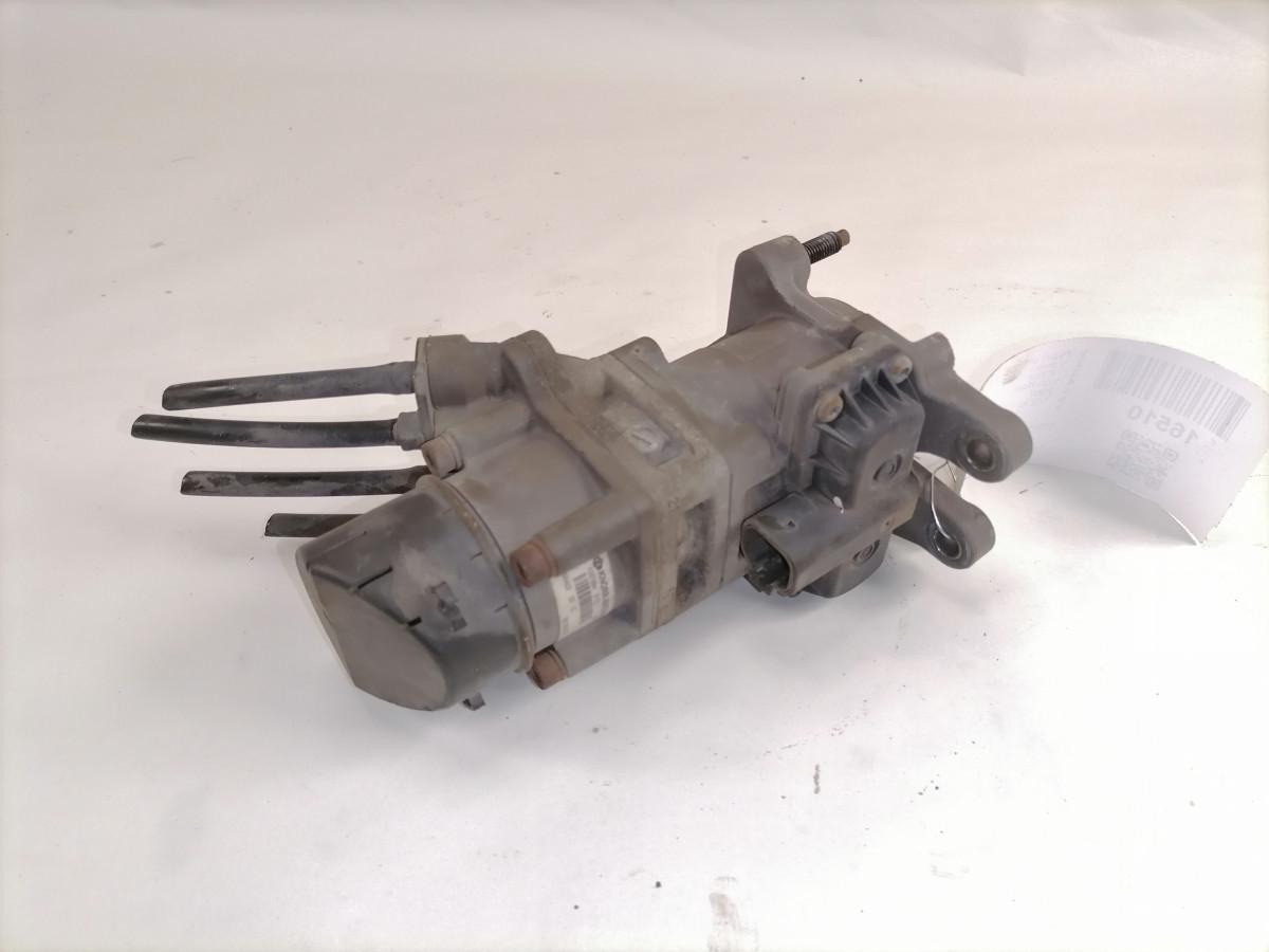 Volvo Brake pressure control K001894 - Тормозной клапан для Грузовиков: фото 3 Volvo Brake pressure control K001894 - Тормозной клапан для Грузовиков: фото 3