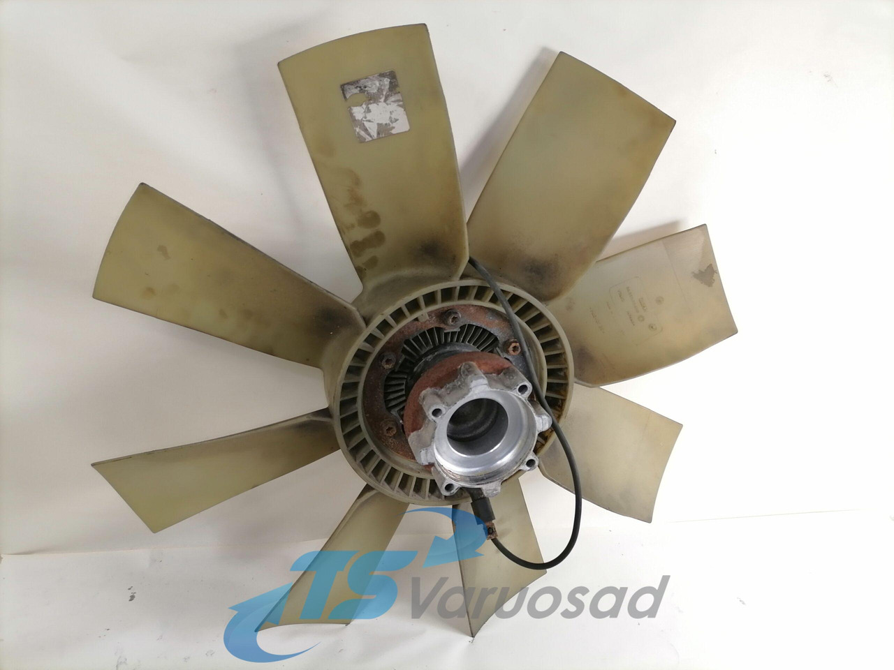 Volvo Cooling fan 1674864 - Вентилятор для Грузовиков: фото 2 Volvo Cooling fan 1674864 - Вентилятор для Грузовиков: фото 2