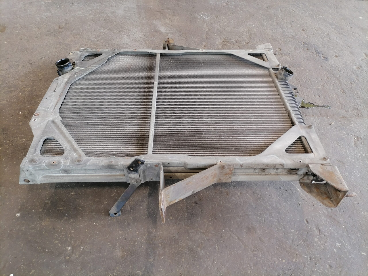 Volvo Cooling radiator 20536920 - Радиатор для Грузовиков: фото 4 Volvo Cooling radiator 20536920 - Радиатор для Грузовиков: фото 4