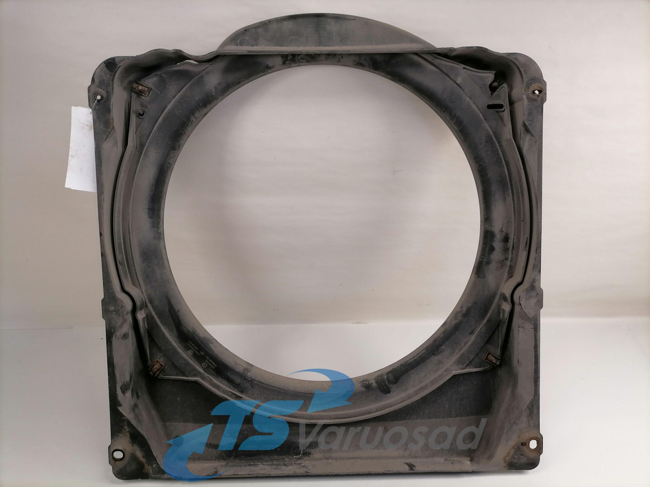 Volvo Fan shroud 20869865 - Радиатор для Грузовиков: фото 2 Volvo Fan shroud 20869865 - Радиатор для Грузовиков: фото 2