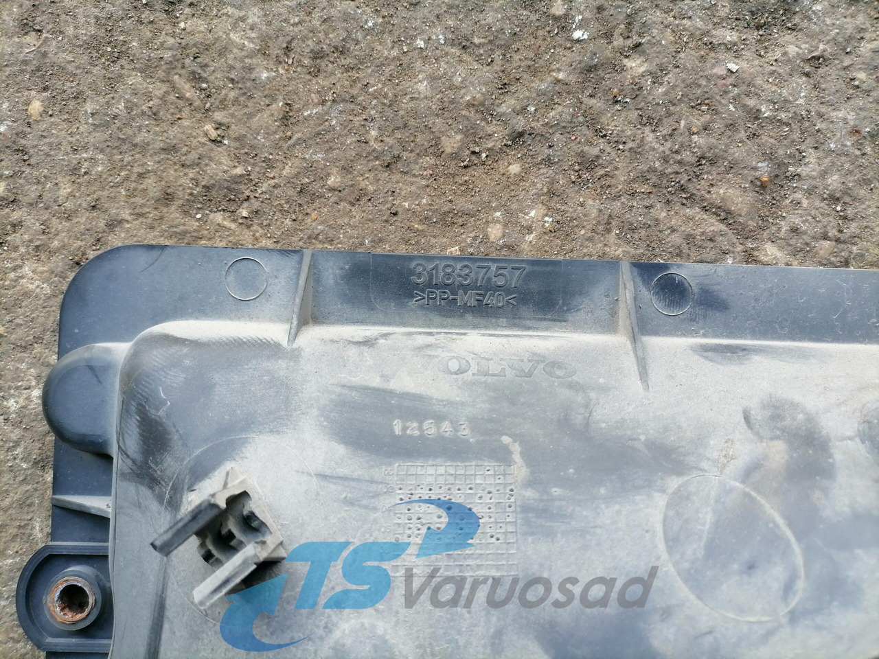 Volvo Fan shroud 3183757 - Радиатор для Грузовиков: фото 3 Volvo Fan shroud 3183757 - Радиатор для Грузовиков: фото 3