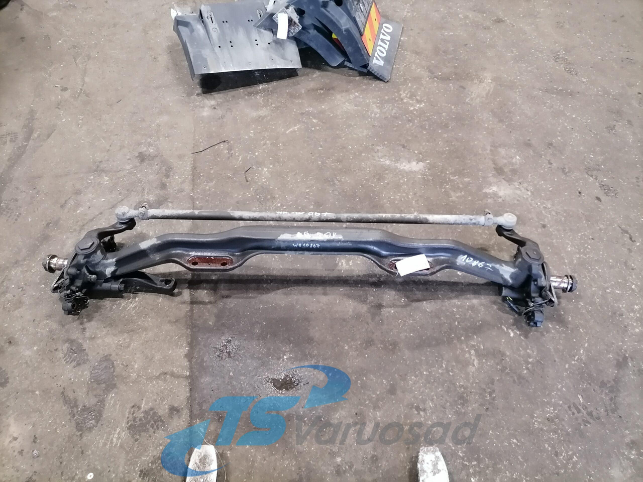 Volvo First axel housing 22208213 - Передняя ось для Грузовиков: фото 2 Volvo First axel housing 22208213 - Передняя ось для Грузовиков: фото 2