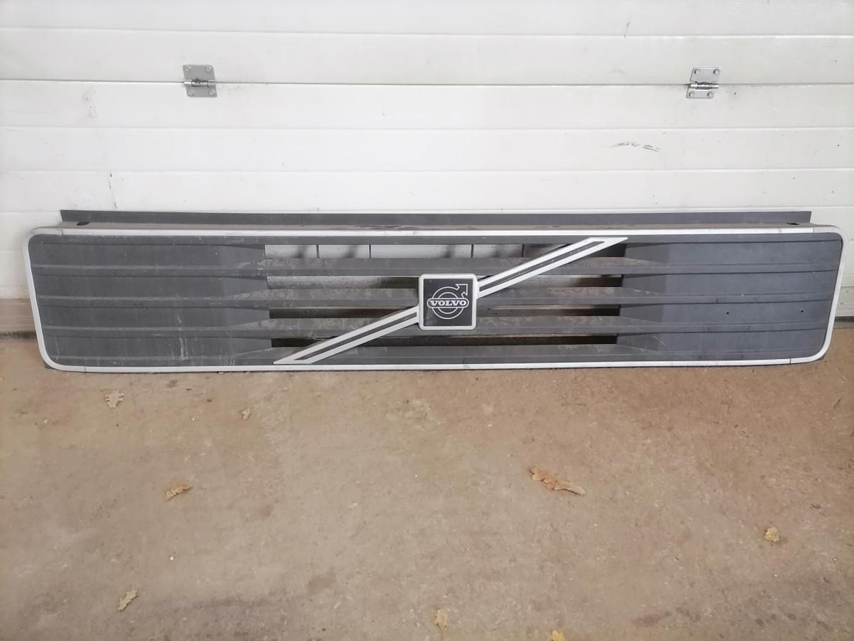 Volvo Grille panel 8144455 - Решётка радиатора для Грузовиков: фото 2 Volvo Grille panel 8144455 - Решётка радиатора для Грузовиков: фото 2