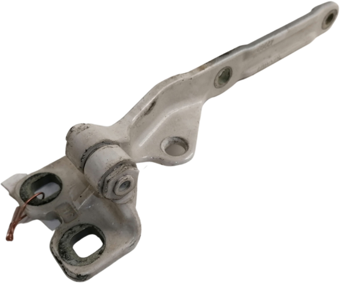 Volvo Iluvõre kandurhing 82320177 - Решётка радиатора для Грузовиков: фото 1 Volvo Iluvõre kandurhing 82320177 - Решётка радиатора для Грузовиков: фото 1