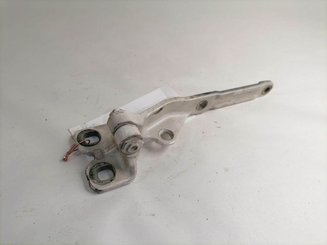 Volvo Iluvõre kandurhing 82320177 - Решётка радиатора для Грузовиков: фото 5 Volvo Iluvõre kandurhing 82320177 - Решётка радиатора для Грузовиков: фото 5