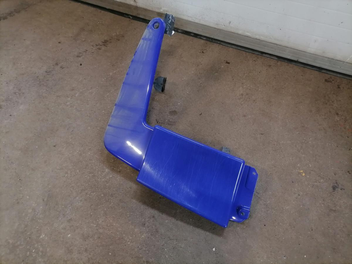 Volvo Kabiini tuulesuunaja, ülemine parem 82211388 - Аэродинамика/ Спойлеры для Грузовиков: фото 2 Volvo Kabiini tuulesuunaja, ülemine parem 82211388 - Аэродинамика/ Спойлеры для Грузовиков: фото 2