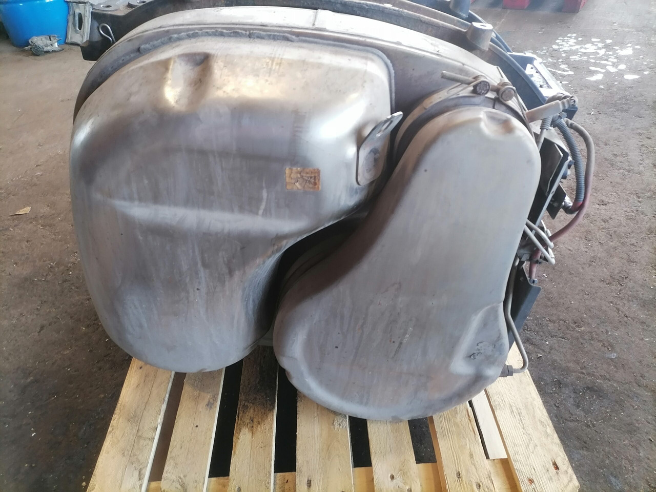 Volvo Muffler 21364816 - Глушитель для Грузовиков: фото 5 Volvo Muffler 21364816 - Глушитель для Грузовиков: фото 5