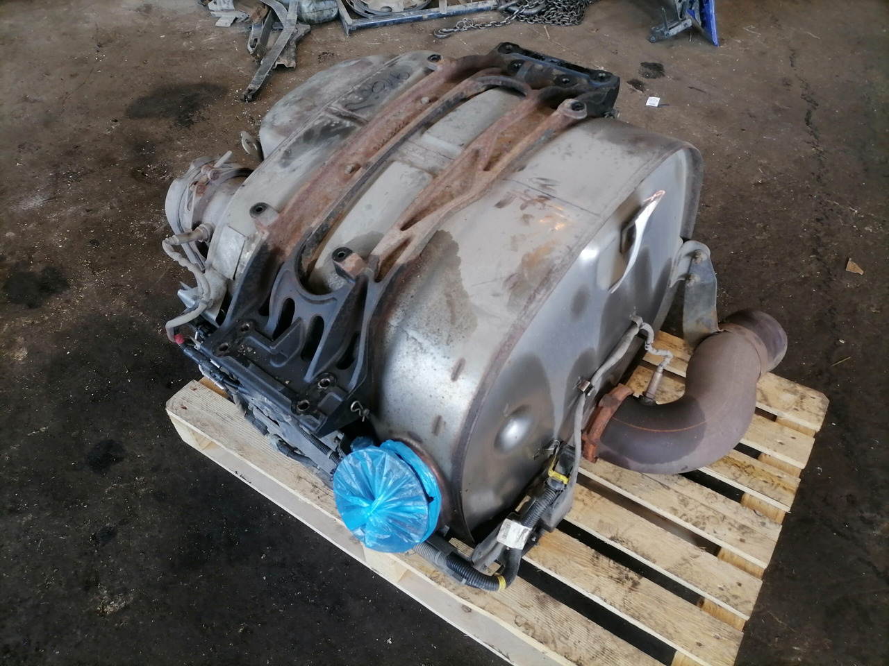 Volvo Muffler 21364816 - Глушитель для Грузовиков: фото 2 Volvo Muffler 21364816 - Глушитель для Грузовиков: фото 2