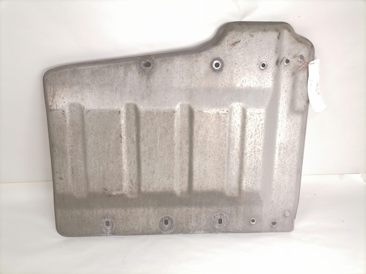 Volvo Muffler cover 22223839 - Глушитель для Грузовиков: фото 2 Volvo Muffler cover 22223839 - Глушитель для Грузовиков: фото 2