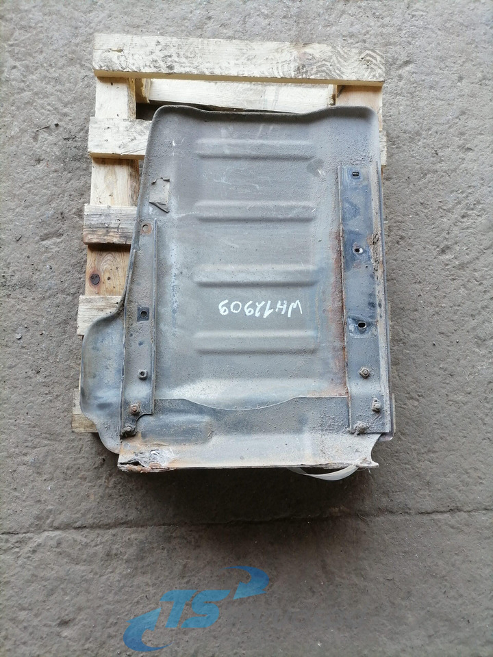 Volvo Muffler cover 22223840 - Глушитель для Грузовиков: фото 2 Volvo Muffler cover 22223840 - Глушитель для Грузовиков: фото 2