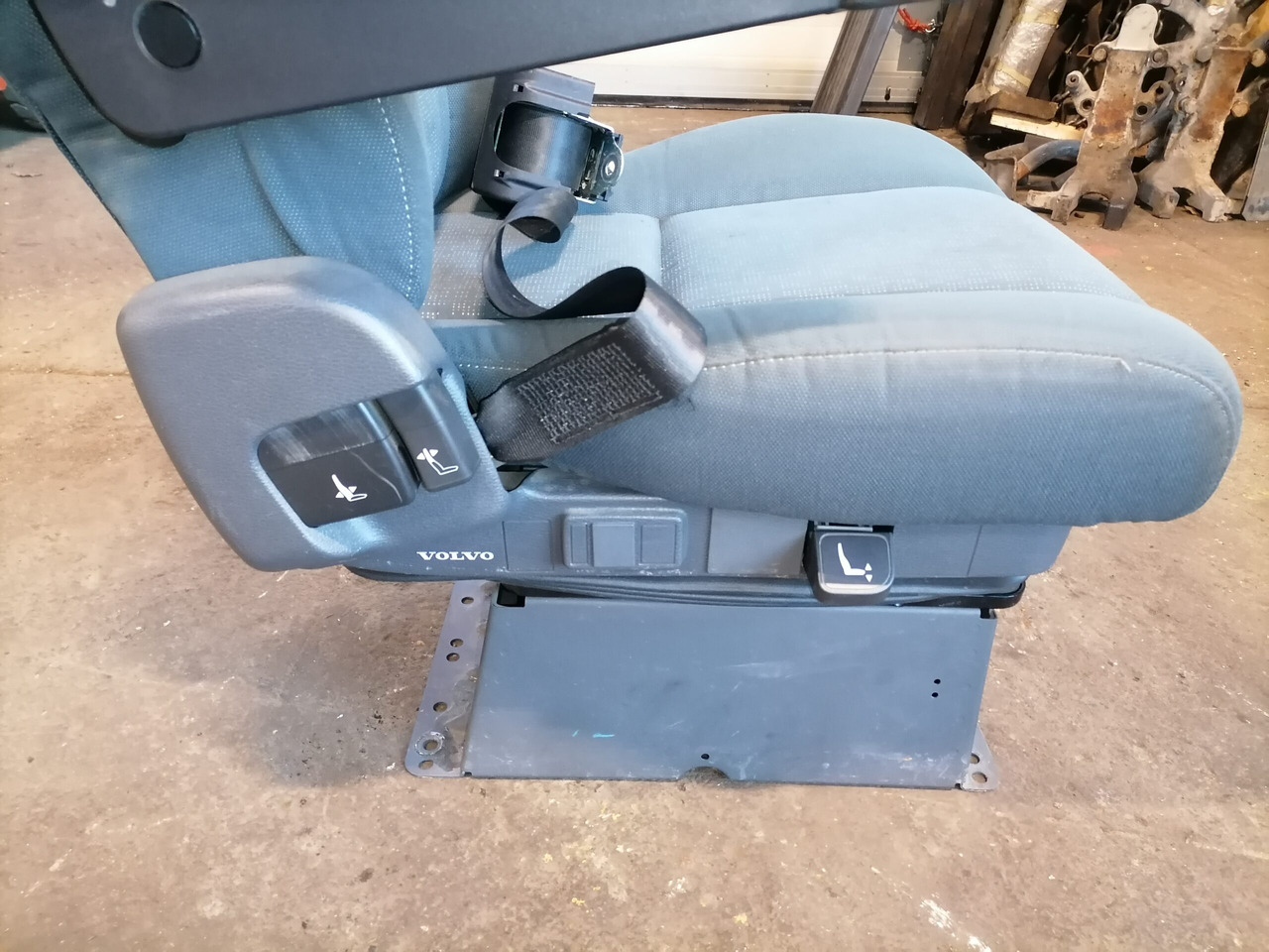 Volvo Passenger seat 21065292 - Сиденье для Грузовиков: фото 3 Volvo Passenger seat 21065292 - Сиденье для Грузовиков: фото 3