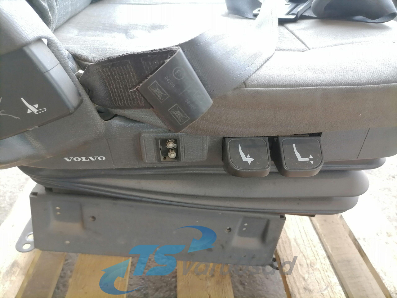 Volvo Passenger seat - Сиденье для Грузовиков: фото 4 Volvo Passenger seat - Сиденье для Грузовиков: фото 4