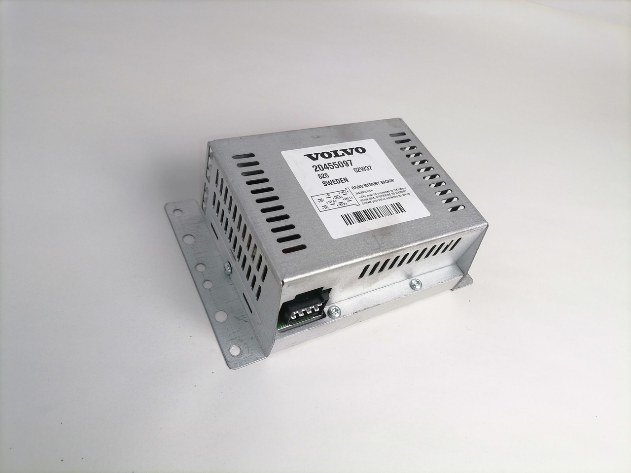 Volvo Radio Memory Backup 20455097 - Блок управления для Грузовиков: фото 1 Volvo Radio Memory Backup 20455097 - Блок управления для Грузовиков: фото 1