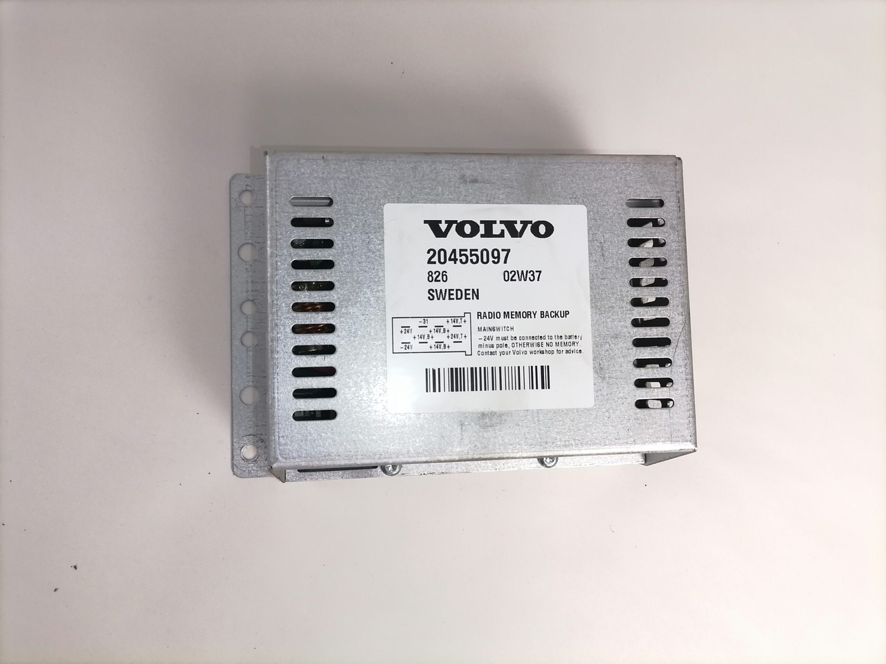 Volvo Radio Memory Backup 20455097 - Блок управления для Грузовиков: фото 3 Volvo Radio Memory Backup 20455097 - Блок управления для Грузовиков: фото 3