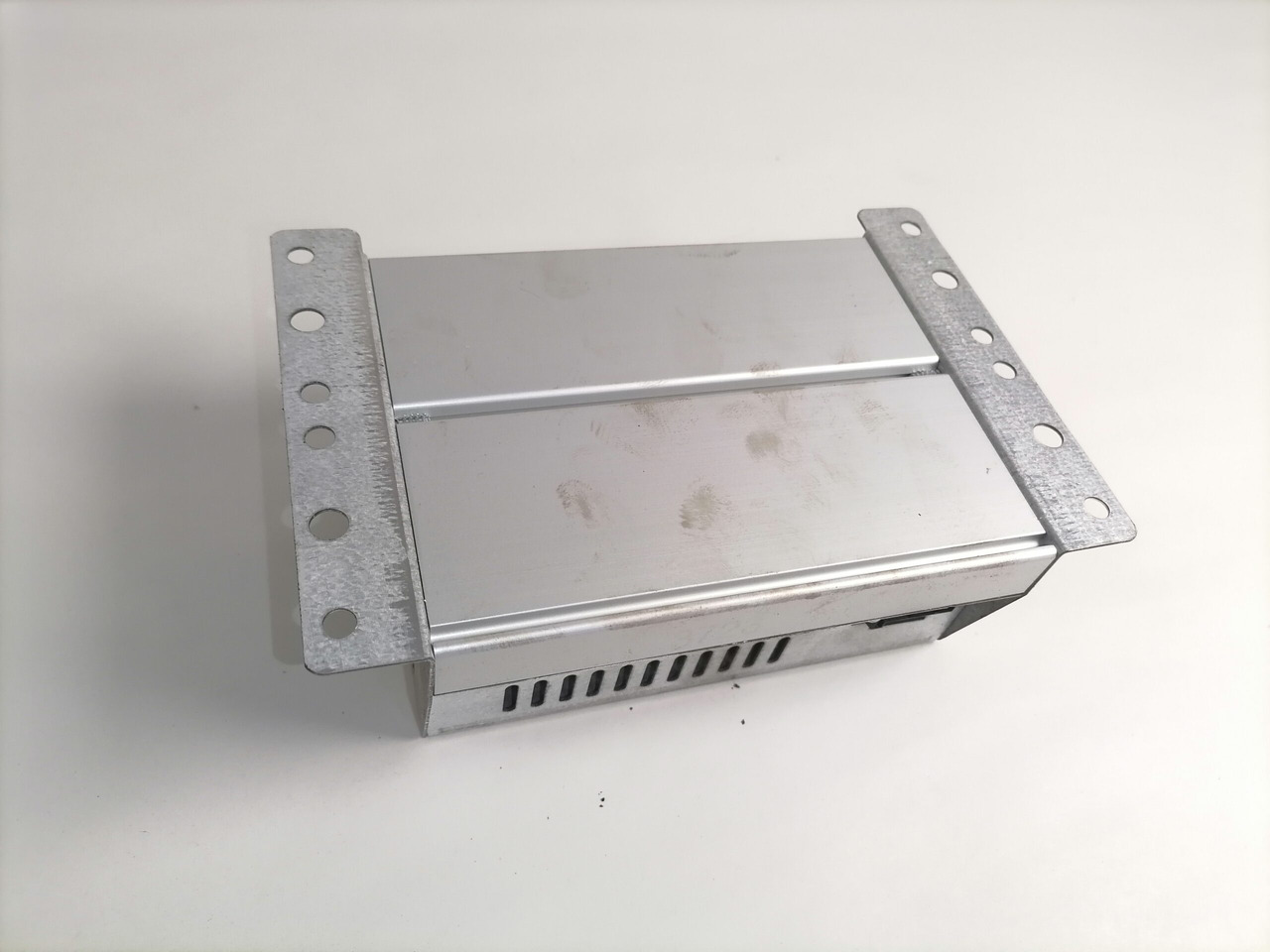 Volvo Radio Memory Backup 20455097 - Блок управления для Грузовиков: фото 5 Volvo Radio Memory Backup 20455097 - Блок управления для Грузовиков: фото 5