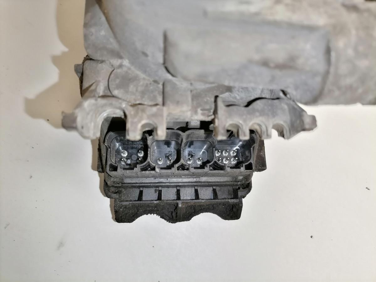 Volvo Rear axel brake pressure control valve 21114975 - Тормозной клапан для Грузовиков: фото 4 Volvo Rear axel brake pressure control valve 21114975 - Тормозной клапан для Грузовиков: фото 4