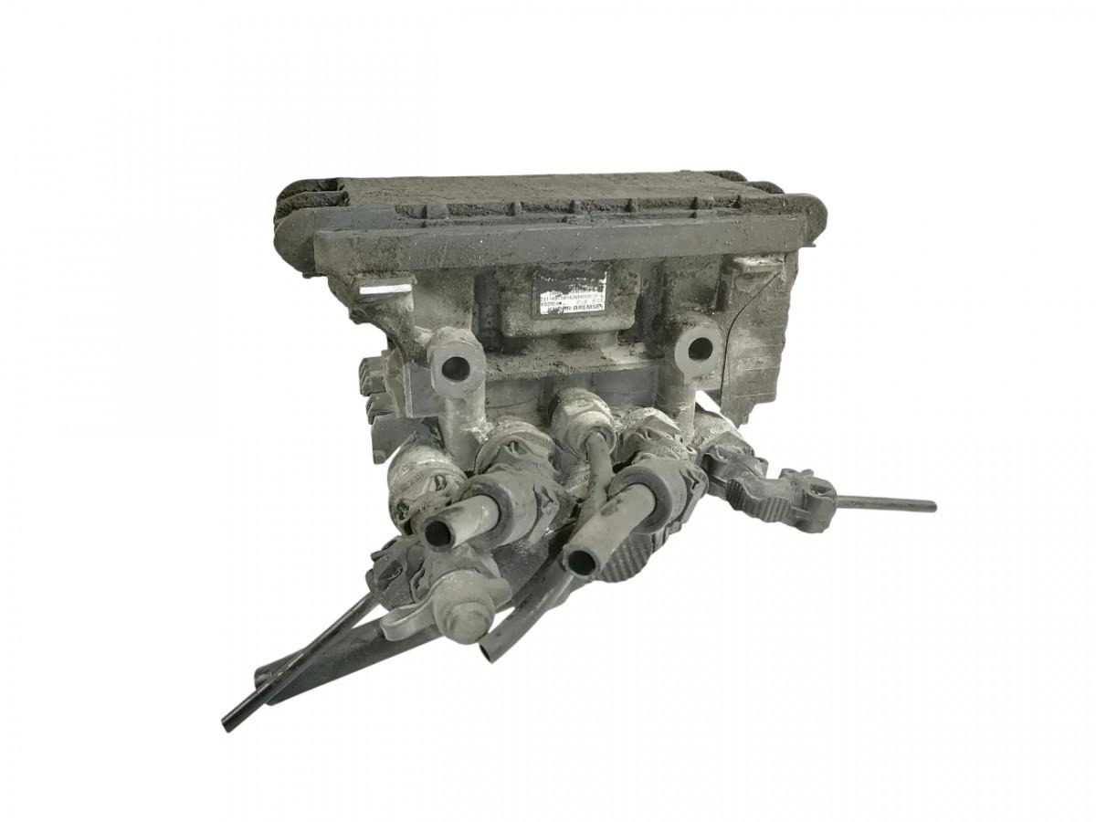 Volvo Rear axel brake pressure control valve 21114975 - Тормозной клапан для Грузовиков: фото 1 Volvo Rear axel brake pressure control valve 21114975 - Тормозной клапан для Грузовиков: фото 1