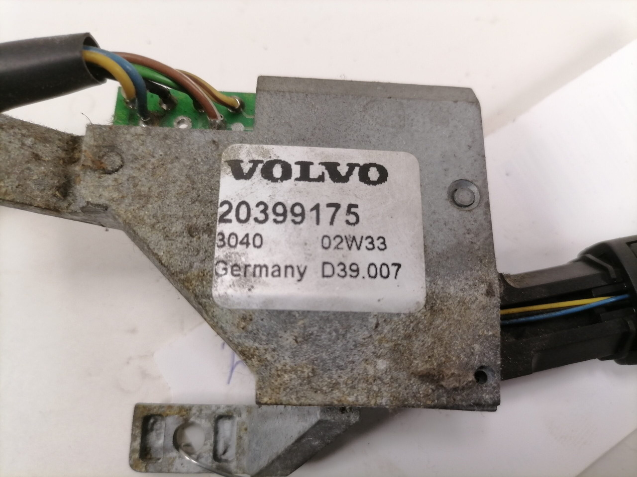 Volvo Switch 20399175 - Электрическая система для Грузовиков: фото 2 Volvo Switch 20399175 - Электрическая система для Грузовиков: фото 2