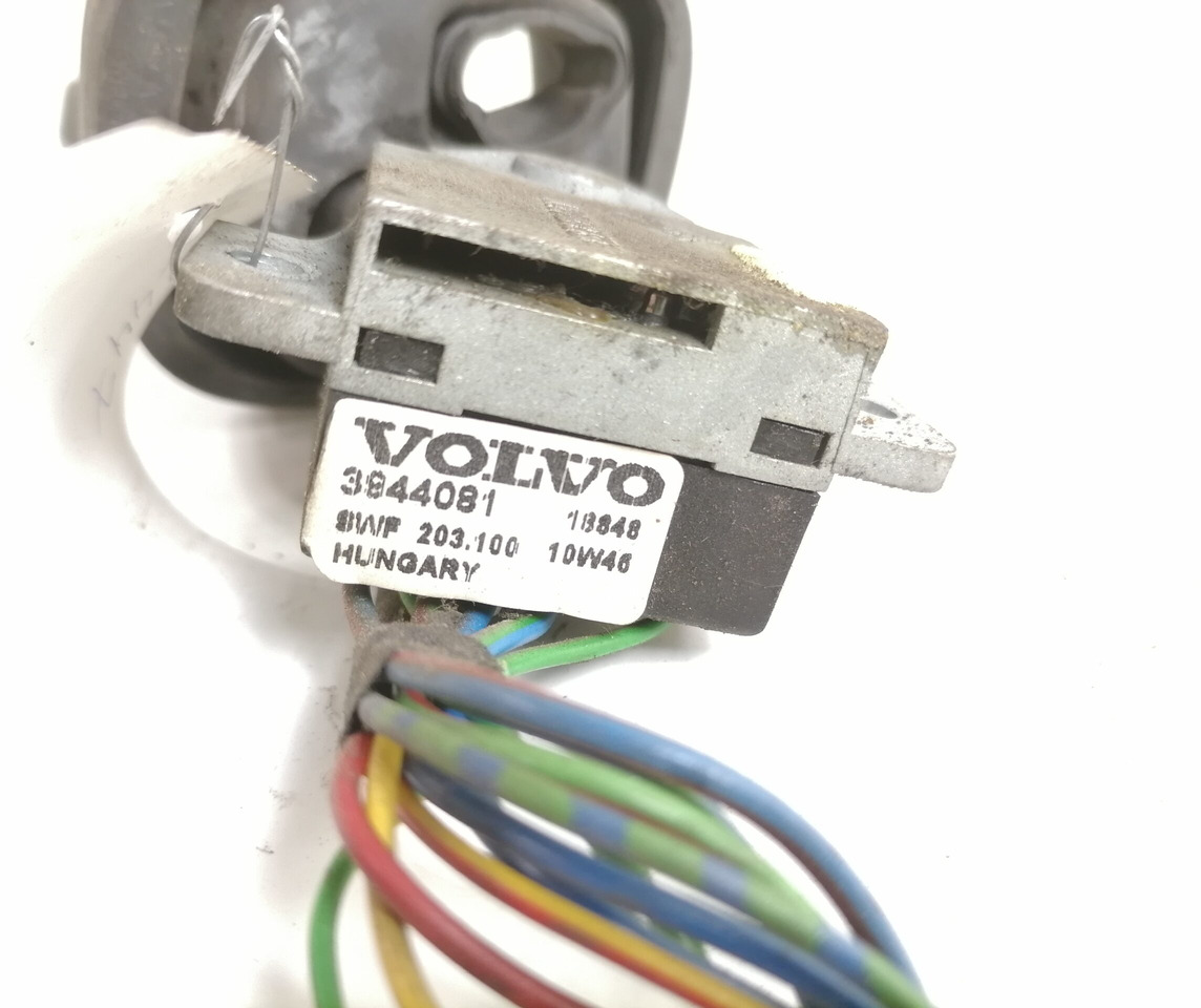 Volvo Switch, wipers 3944081 - Электрическая система для Грузовиков: фото 2 Volvo Switch, wipers 3944081 - Электрическая система для Грузовиков: фото 2