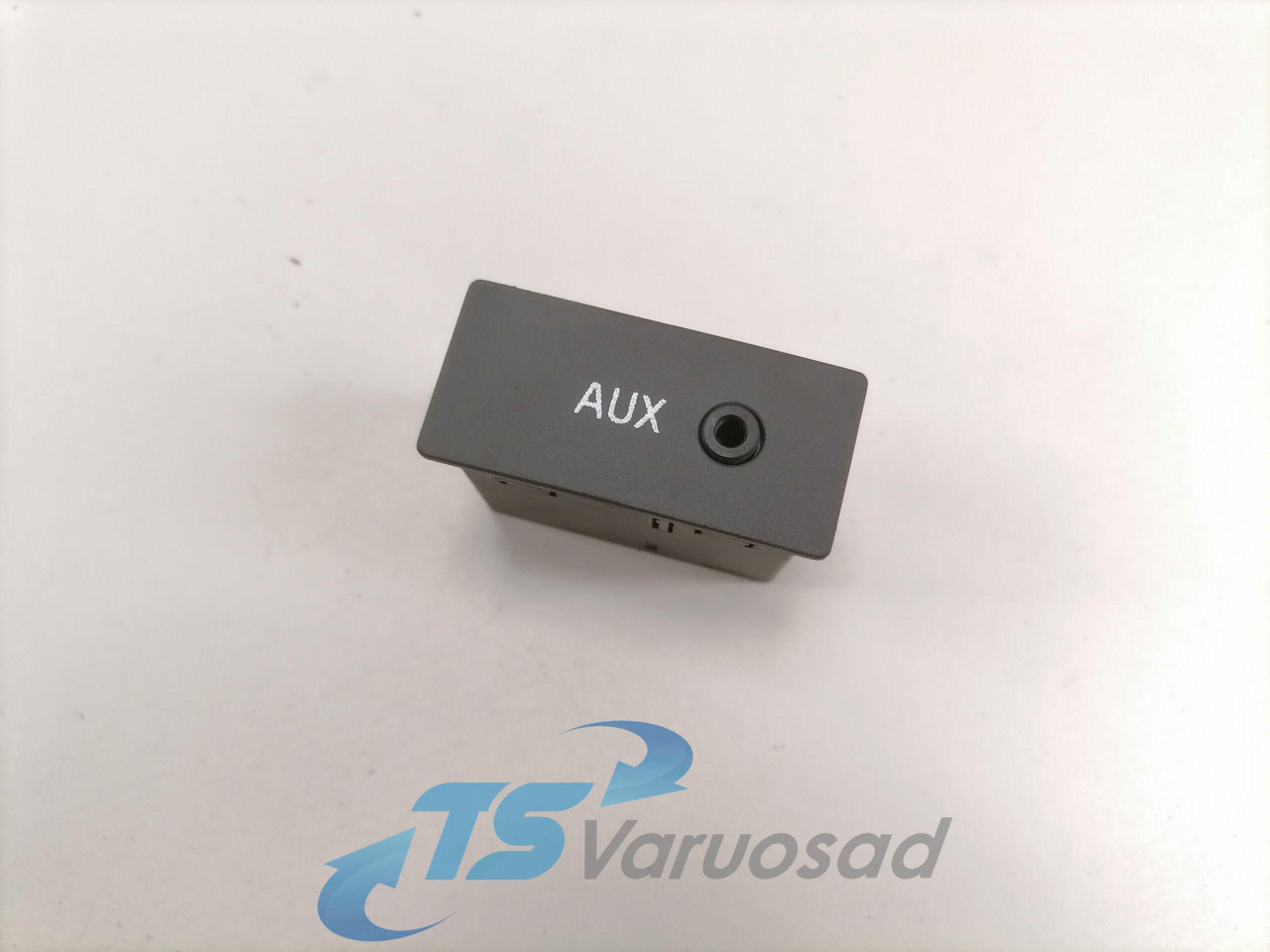 Volvo Volvo AUX pistiku paneel 21079667 - Электрическая система для Грузовиков: фото 1 Volvo Volvo AUX pistiku paneel 21079667 - Электрическая система для Грузовиков: фото 1