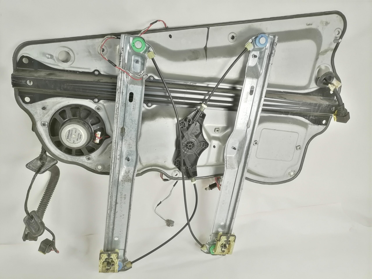 Дверь и запчасти для Грузовиков Volvo window mechanism 84055877: фото 7