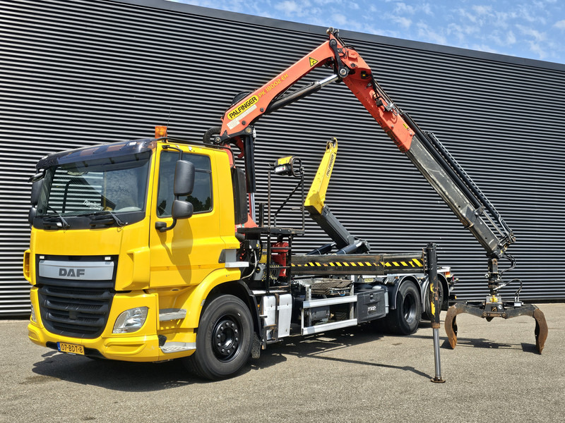 DAF CF 330 6x2-4 / PALFINGER CRANE + HOOKLIFT - Крюковой мультилифт, Автоманипулятор: фото 2 DAF CF 330 6x2-4 / PALFINGER CRANE + HOOKLIFT - Крюковой мультилифт, Автоманипулятор: фото 2