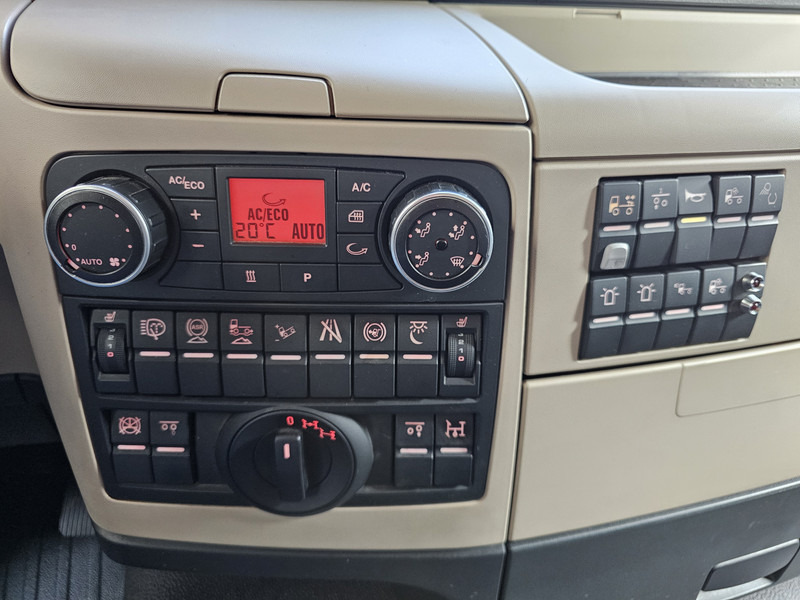 Автоманипулятор MAN TGS 35.500 8x4-6 / PALFINGER 92 t/m CRANE +JIB: фото 20 Автоманипулятор MAN TGS 35.500 8x4-6 / PALFINGER 92 t/m CRANE +JIB: фото 20