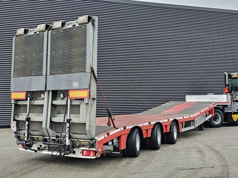 Max Trailer 3 x steering axle / hydraulic ramp / hydraulic bed - Низкорамный полуприцеп: фото 4 Max Trailer 3 x steering axle / hydraulic ramp / hydraulic bed - Низкорамный полуприцеп: фото 4