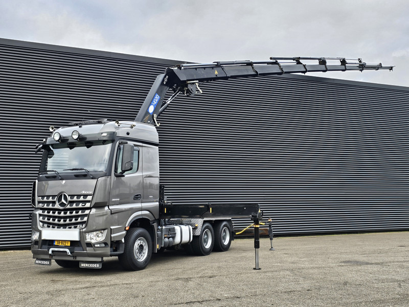 Mercedes-Benz Arocs 2658 6x4 / HMF 40 t/m - 21.3 mtr / WINCH - Тягач: фото 1 Mercedes-Benz Arocs 2658 6x4 / HMF 40 t/m - 21.3 mtr / WINCH - Тягач: фото 1