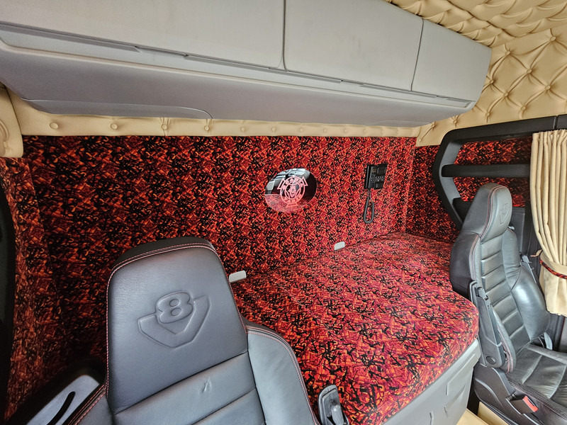 Тягач Scania R580 V8 XT / 6x2 BOOGIE / RETARDER / HYDRAULIC / 80T: фото 20