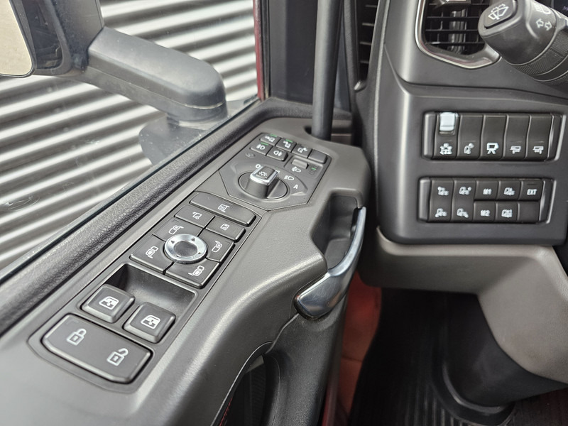 Тягач Scania R580 V8 XT / 6x2 BOOGIE / RETARDER / HYDRAULIC / 80T: фото 16