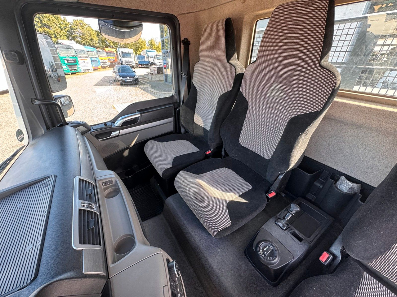 MAN 8.220 Meiller 3.S. Kipper Top Zustand - Самосвал: фото 4 MAN 8.220 Meiller 3.S. Kipper Top Zustand - Самосвал: фото 4