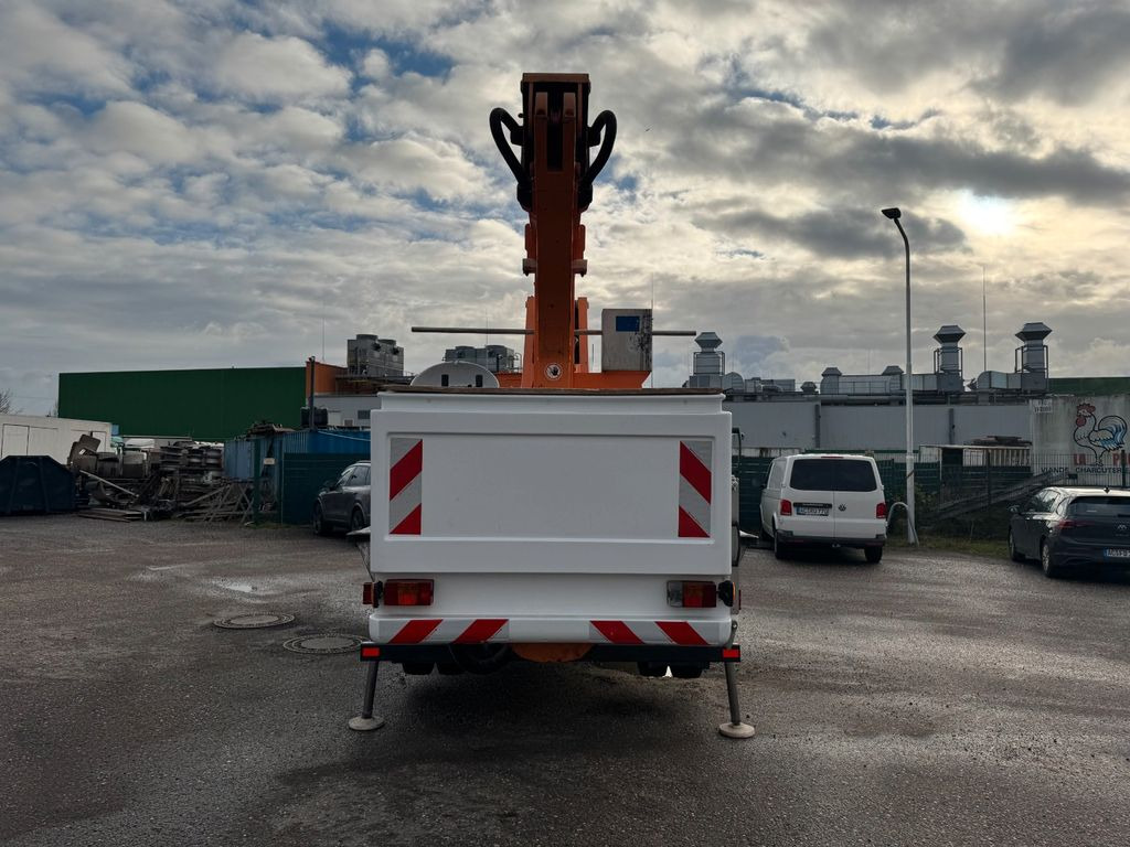 Грузовик с подъемником, Фургон Mercedes-Benz 815 4x2 Hubarbeitsbühne Wumag  170 high 17 m: фото 10