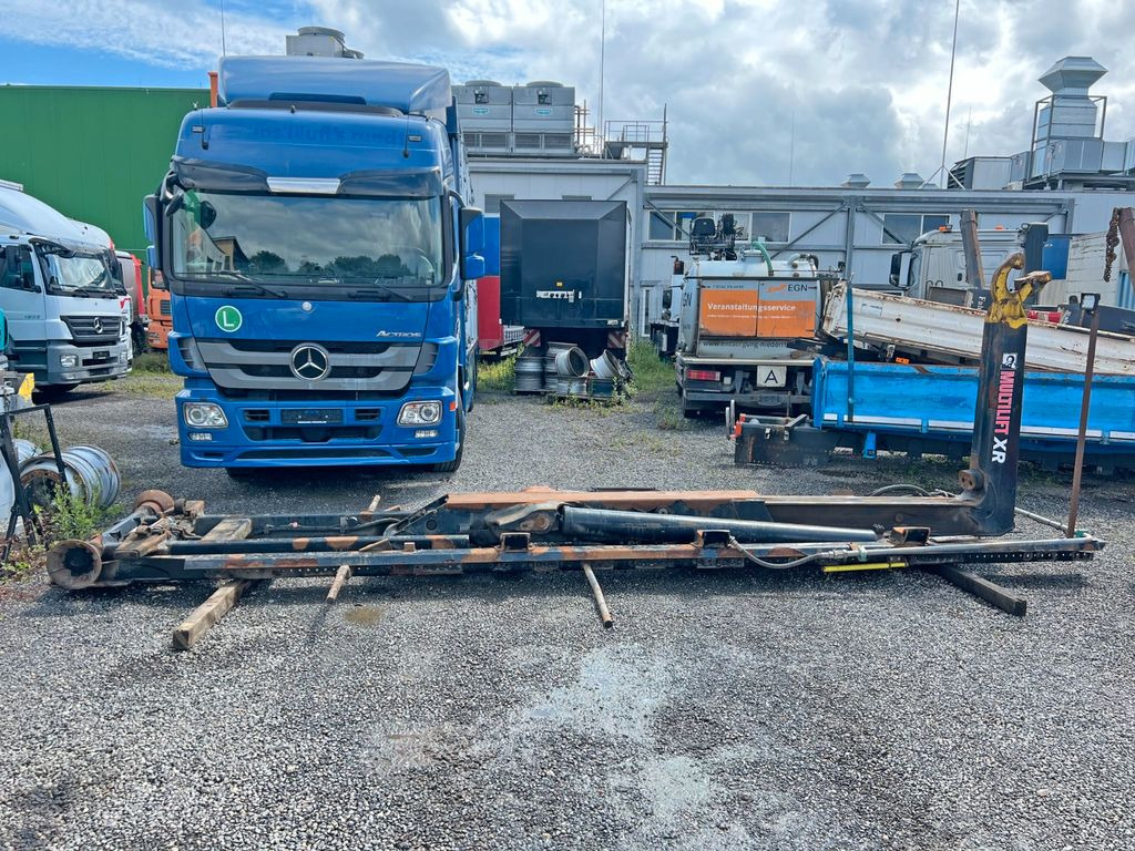 Multilift XR 21 Abrollkipperaufbau 3 Achser Multilift XR 21 Abrollkipperaufbau 3 Achser - Крюковой мультилифт: фото 1 Multilift XR 21 Abrollkipperaufbau 3 Achser Multilift XR 21 Abrollkipperaufbau 3 Achser - Крюковой мультилифт: фото 1