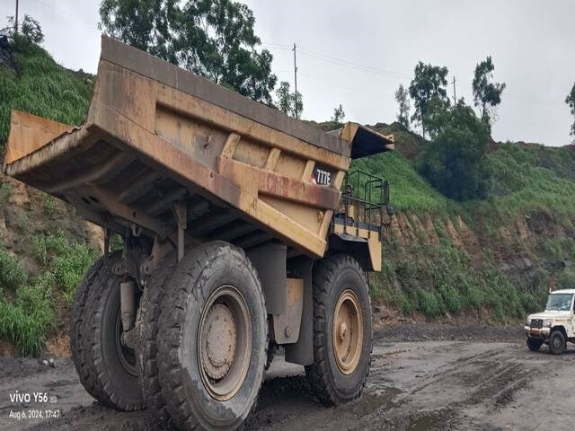 CAT 777E - Карьерный самосвал: фото 3 CAT 777E - Карьерный самосвал: фото 3