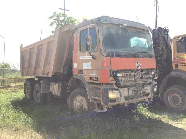 Mercedes-Benz ACTROS 3341 - Самосвал: фото 4 Mercedes-Benz ACTROS 3341 - Самосвал: фото 4