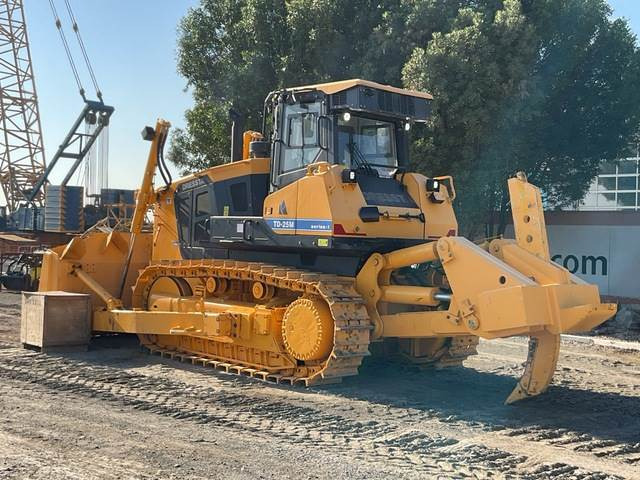 Dressta TD25M - Бульдозер: фото 2 Dressta TD25M - Бульдозер: фото 2